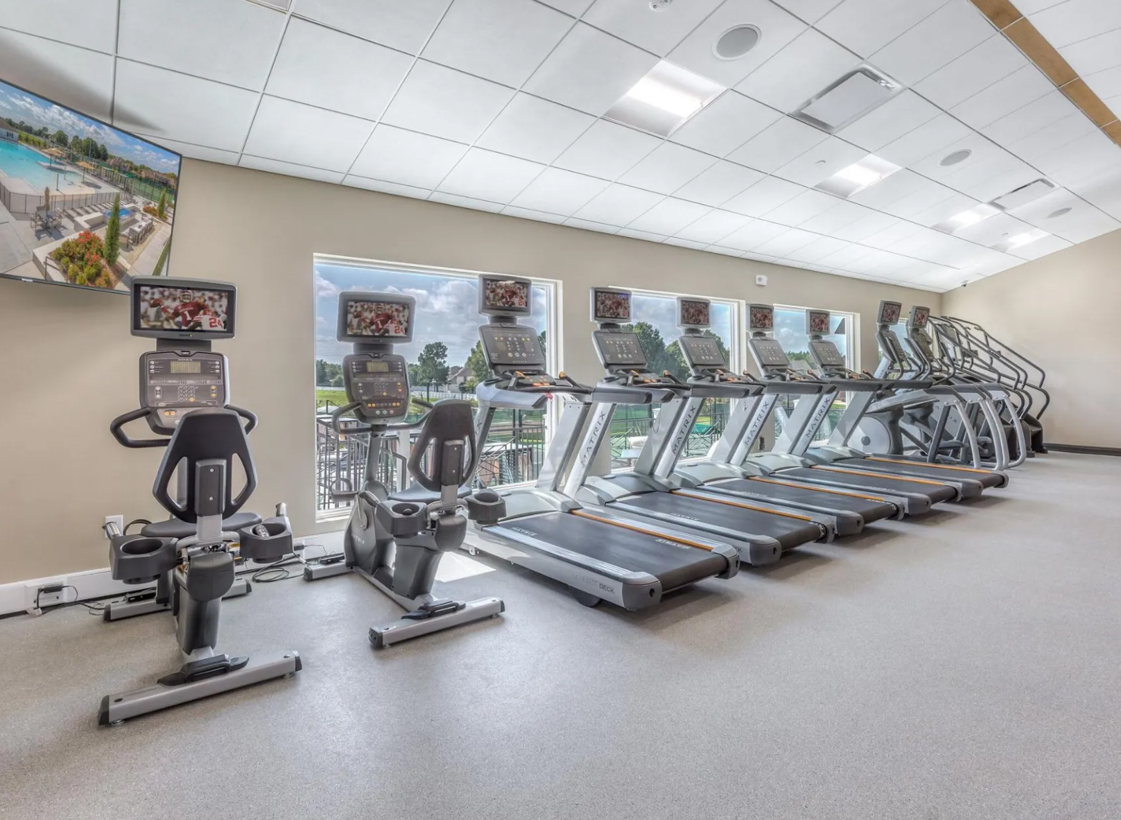 Modern-Gym-Equipment-Cardio-Fitness-Center-Club-at-Forest-Ridge